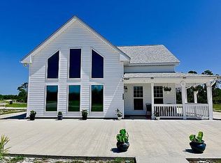 260 Blue Heron Dr, Eastpoint, FL 32328