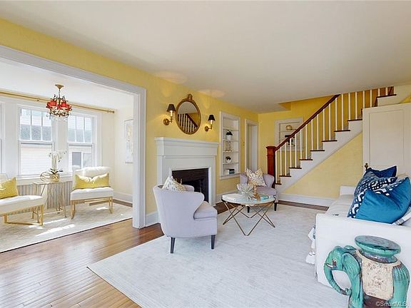 4th image of 9 Oak Park Ave