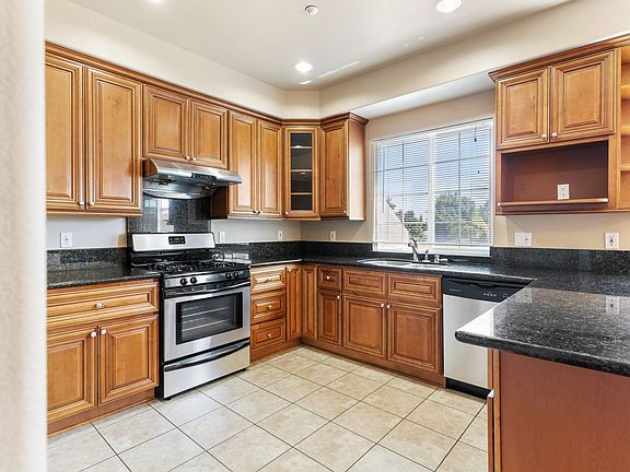 3rd image of 12780 Lorna St APT D
