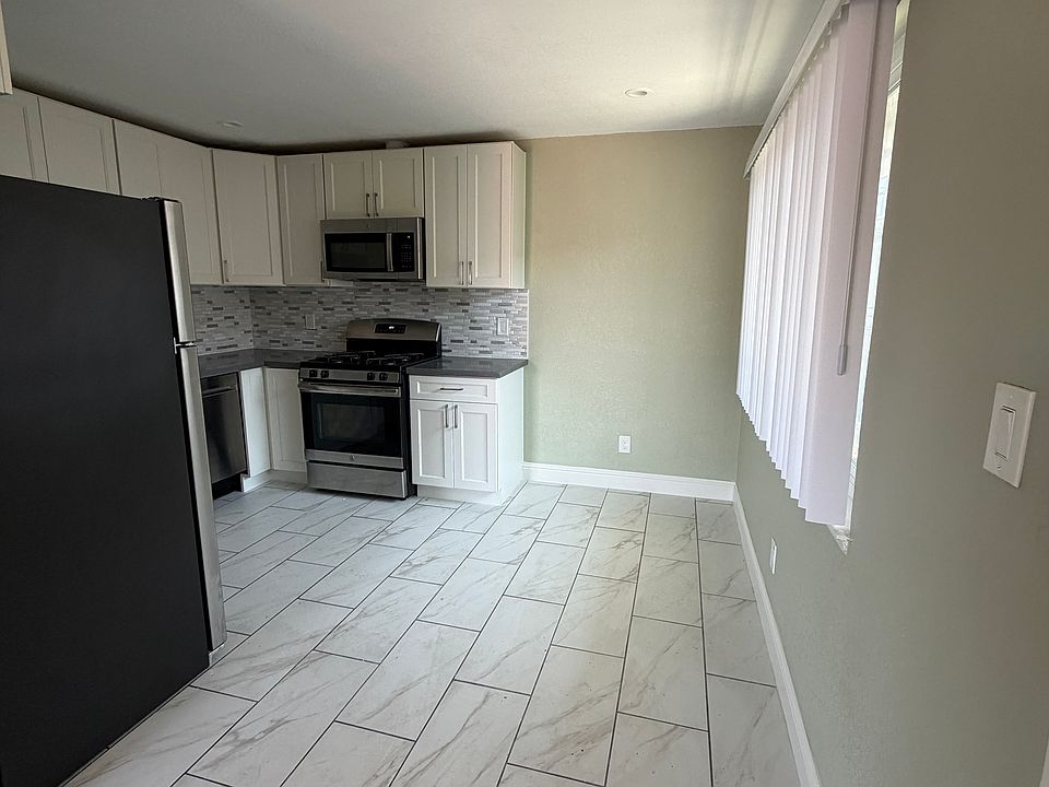 1st image of 2605 9th Ave APT H