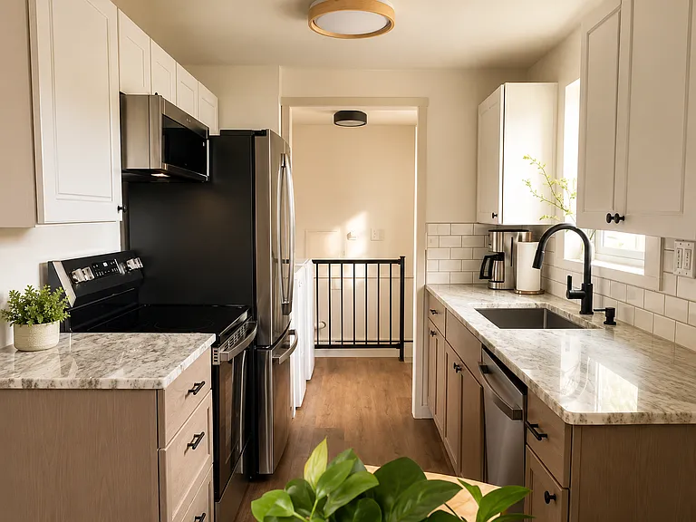 1615 Custer Ave — Photo 6