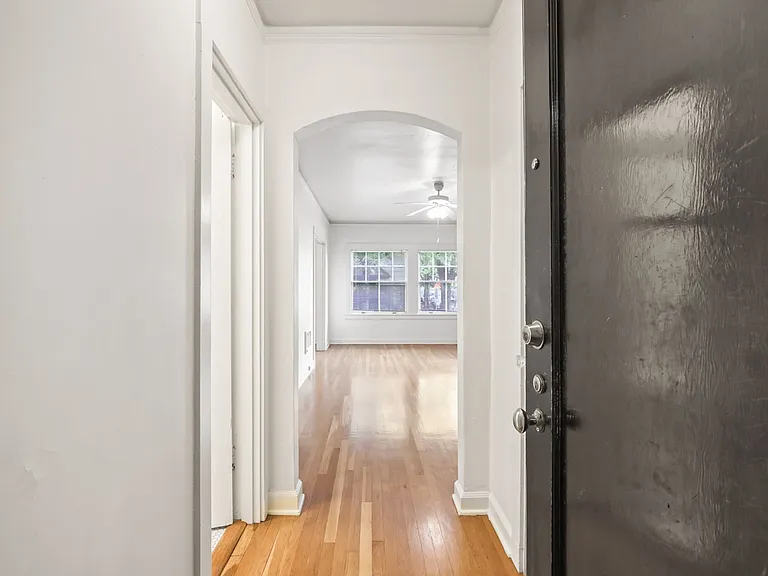 The Glenden Apartments — Photo 3