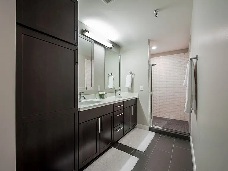 Model Bathroom 2