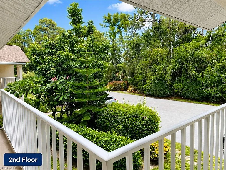 240 Timber Lake Cir #D201 — Photo 18