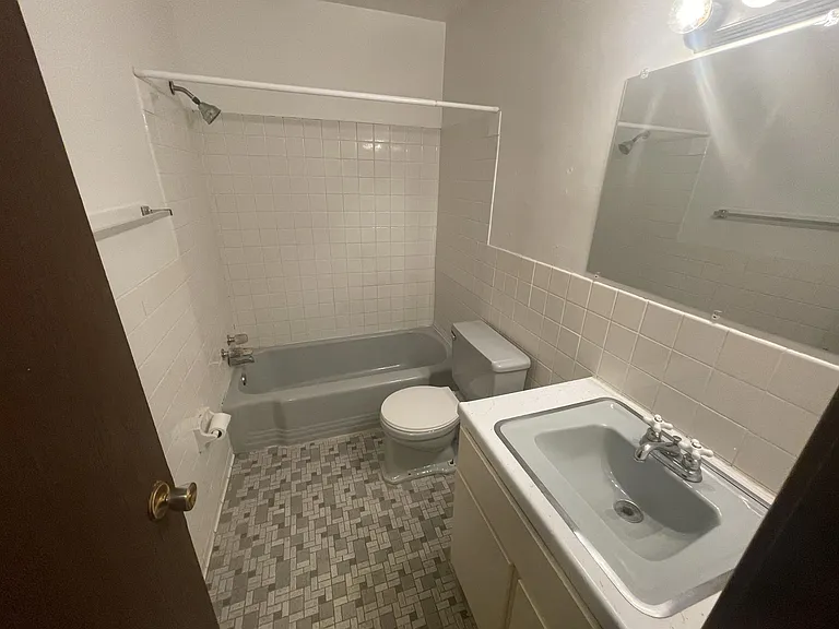 1862 Feronia Ave #10 — Photo 8