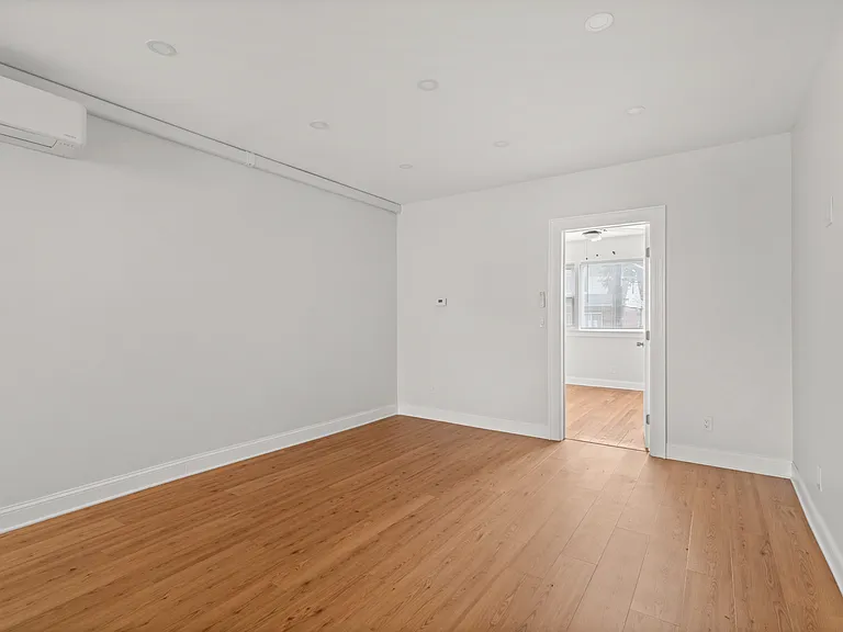 127 Terhune Ave — Photo 8