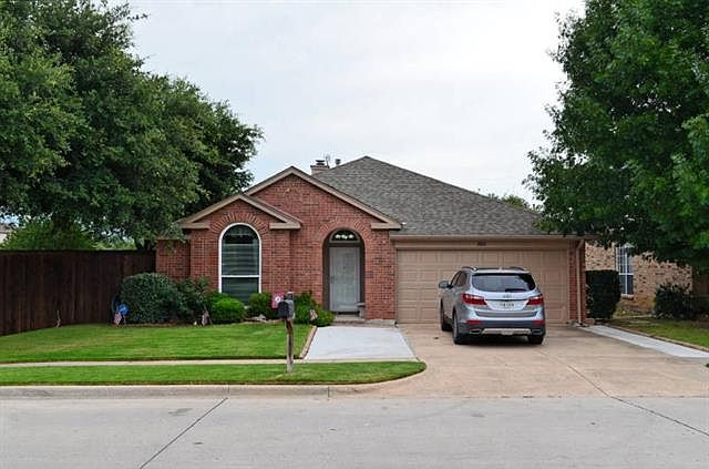 1st image of 800 Missouri Ln