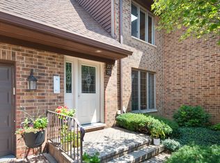 22 Kings Ct #22, Westchester, IL 60154