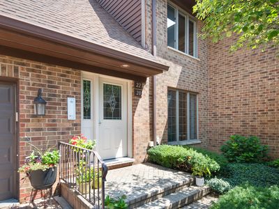 22 Kings Ct #22, Westchester, IL, 60154