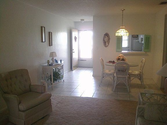 2nd image of 333 Joel Blvd APT 233