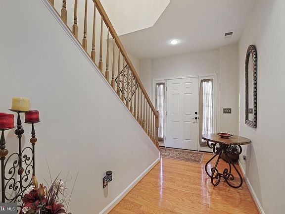 5th image of 8455 Hallie Rose St