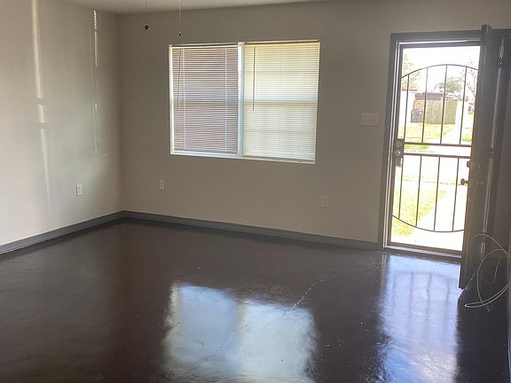 5th image of 8503 Dinkins St #8503