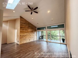 6268 137th Pl NE APT 240, Redmond, WA 98052