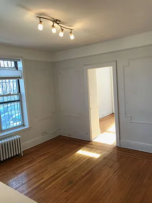 Rented by Flatiron Real Estate Advisors LLC | media 18