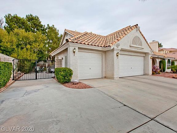 3rd image of 9508 Bottle Creek Ln