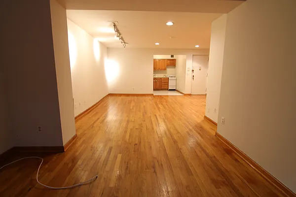 Rented by America Mecca Realty LLC | media 7