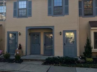 292 Gloucester Ct, Aberdeen, NJ 07747