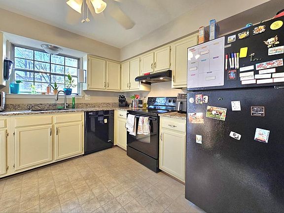 4th image of 7675 Sheffield Village Ln