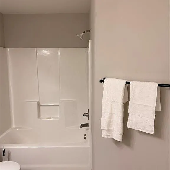 559 Madison Park Dr — Photo 40