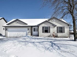 204 Benedict Dr SW, Poplar Grove, IL 61065