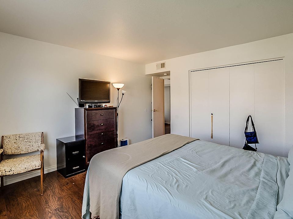 1st image of 2020 W Union Hills Dr Unit 202