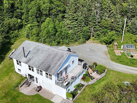 2nd image of 217 Corbetts Cove Rd