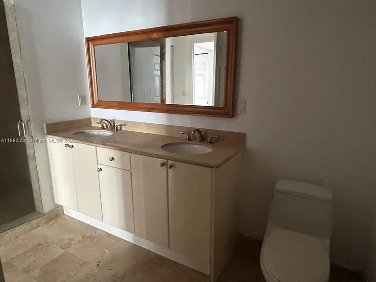 1755 Hallandale Beach Blvd — Photo 7