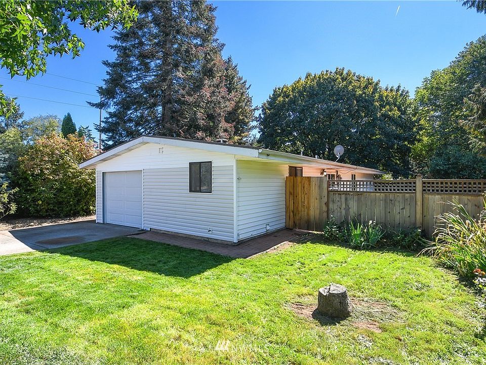 1st image of 10601 NE 94th St