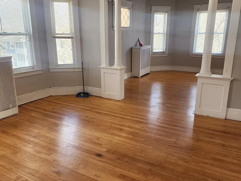 53 Charlotte St #3 — Photo 4