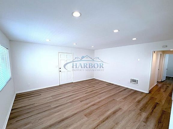 4th image of 1107 Opal St APT D