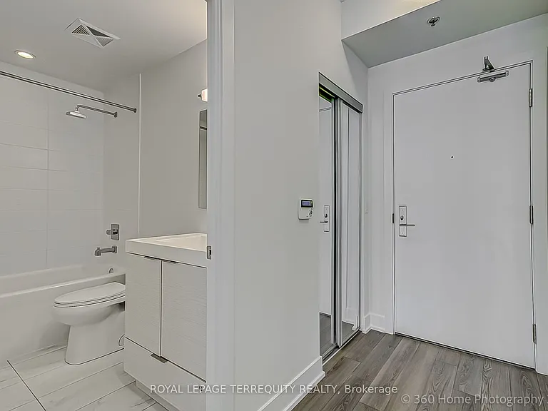 318 Richmond St W #1207 — Photo 19