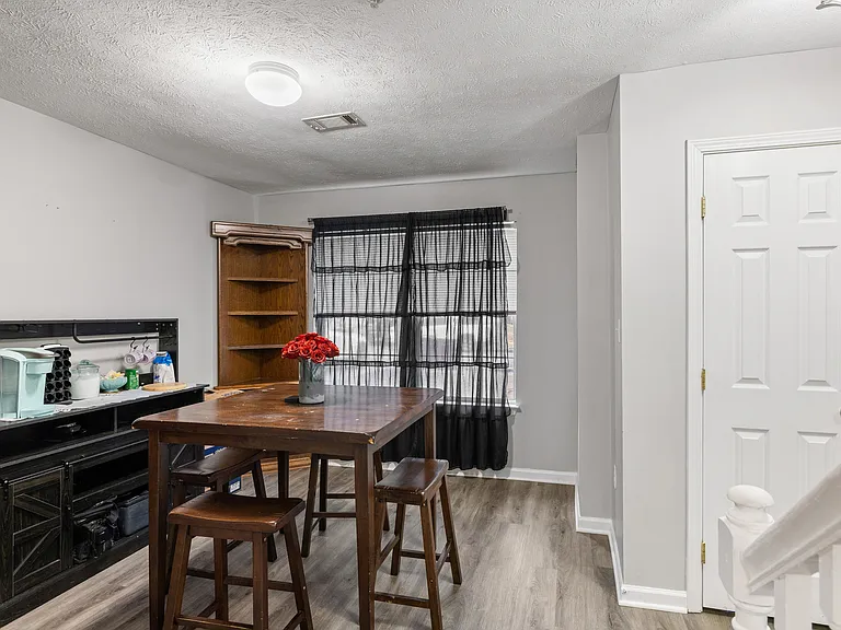 171 Swaying Pine Ct #1 — Photo 9