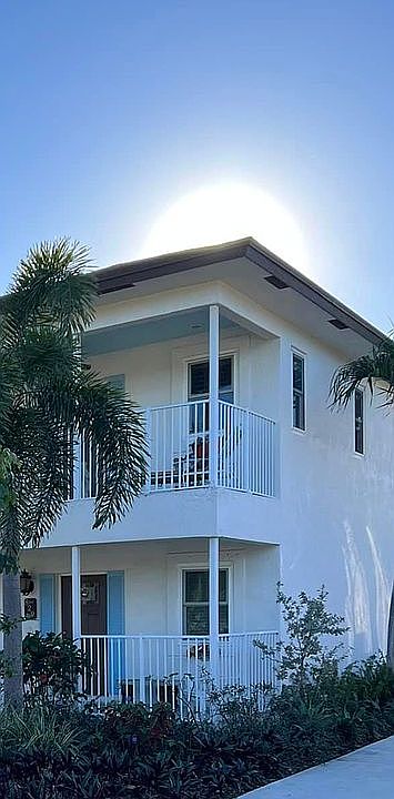 1st image of 829 NW 3rd Ave