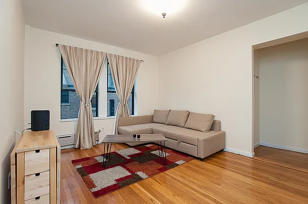 Rented by Emor Management Inc. | media 2