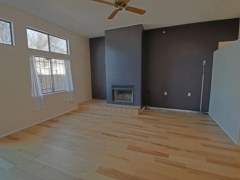 7220 Hollis St NE — Photo 8