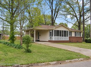 302 Lionel Rd, Pearl, MS 39208