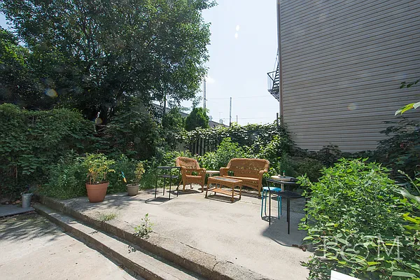 Rented by Brick&Mortar | media 44