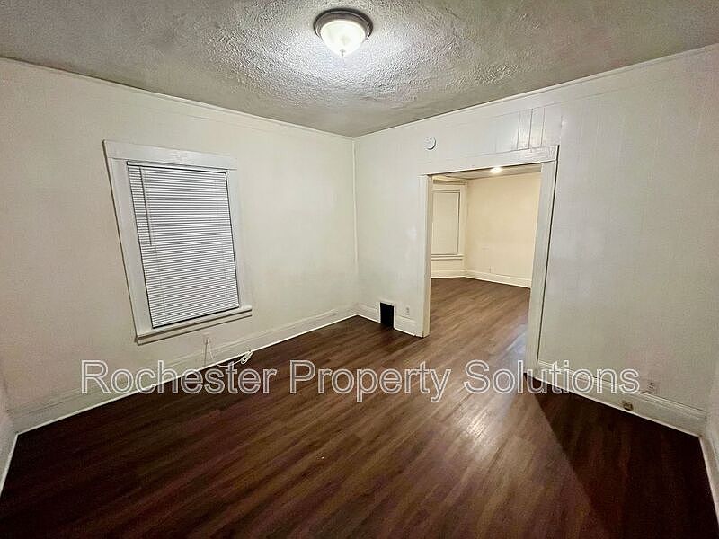 107 Bowman St, Rochester, NY 14609 Zillow