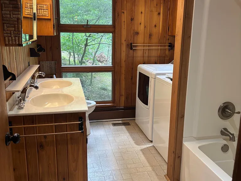 6489 Old Carversville Rd — Photo 12