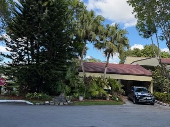 3877 Estepona Ave #9E1, Doral, FL 33178