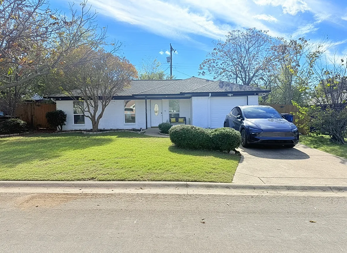 3 bed, 1100 sqft, $4,500 — Photo 2