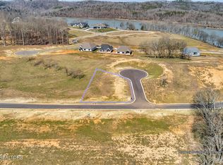 105 Silver Fox Way, Loudon, TN 37774