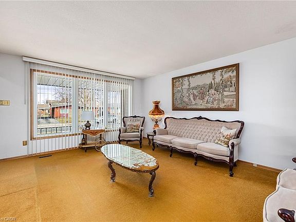 4th image of 33 Orlanda Rd