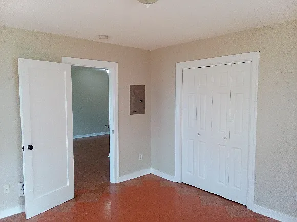 316 W 1st St #5 — Photo 4