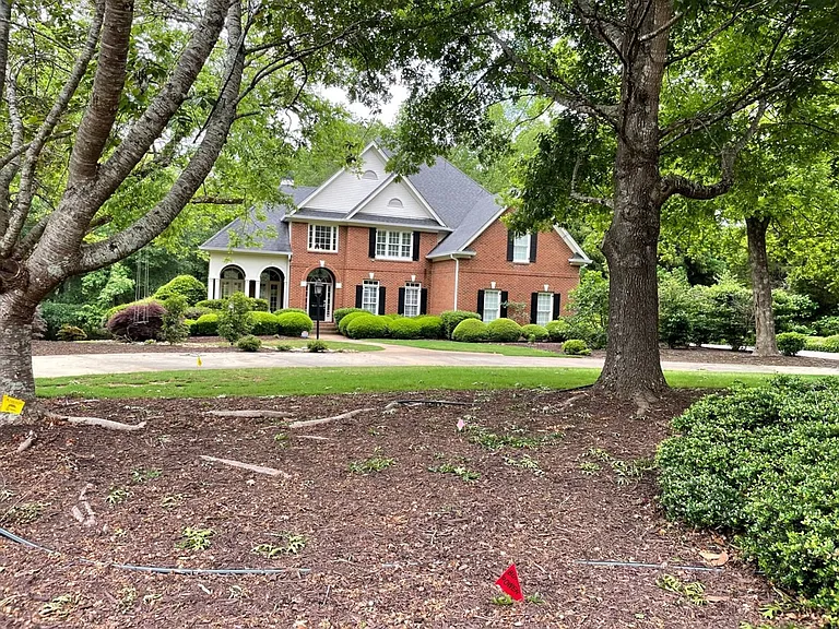 1120 Long Creek Dr — Photo 3