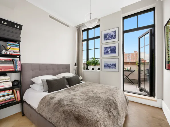 50 Clinton Street image 13 of 20