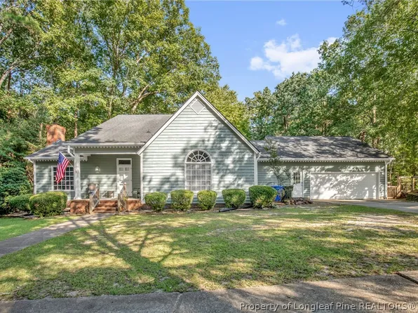 305 Oates Dr, Fayetteville, NC 28311