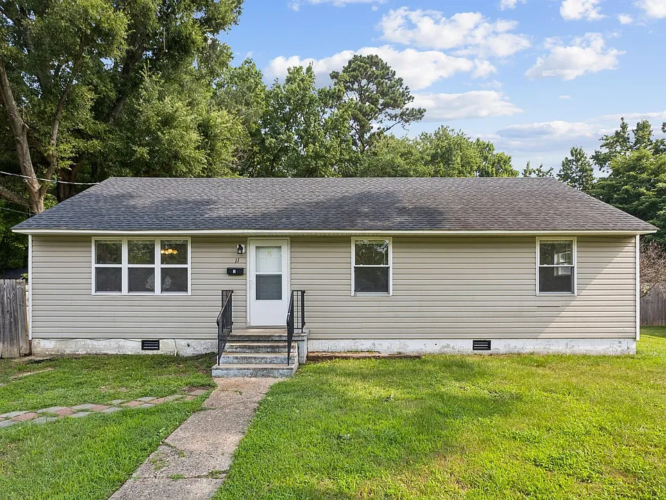 11 Woodhaven Rd
