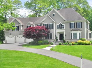 21 Pheasant Hill Rd, Collinsville, CT 06019