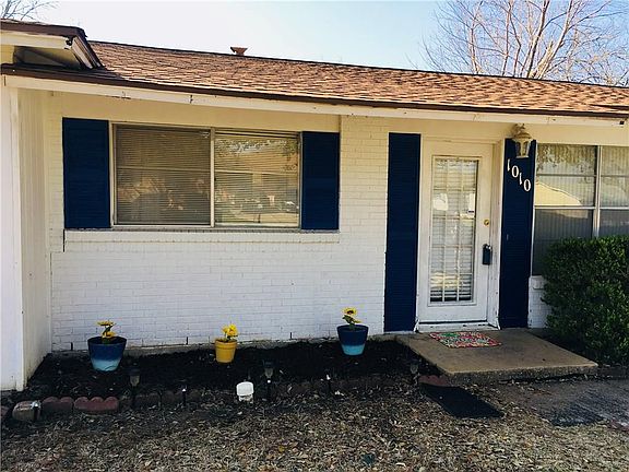 4th image of 1010 Glynn Oaks Dr